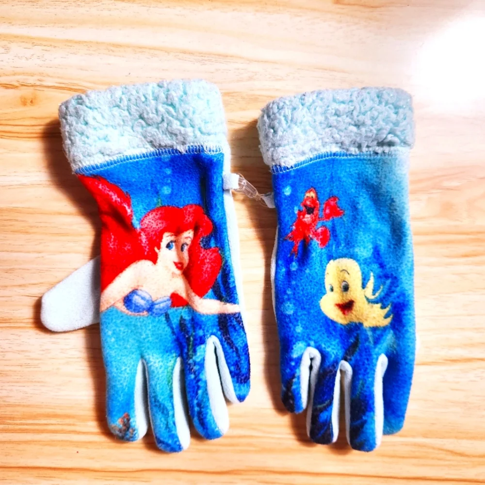 💜Disney Ariel and flounder printed gloves size: XS